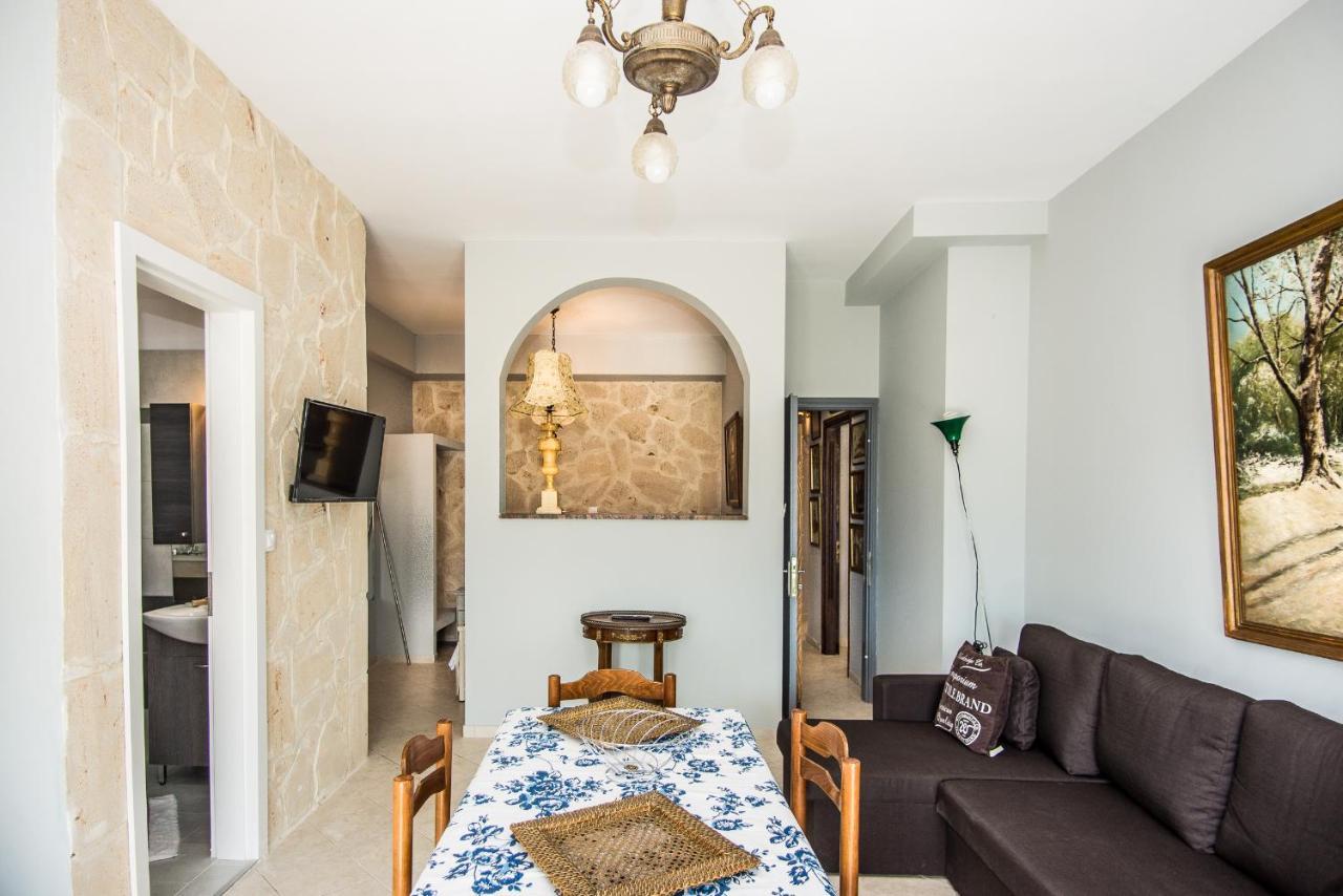 Xenia Ionis Luxury Apartments Lixouri Buitenkant foto