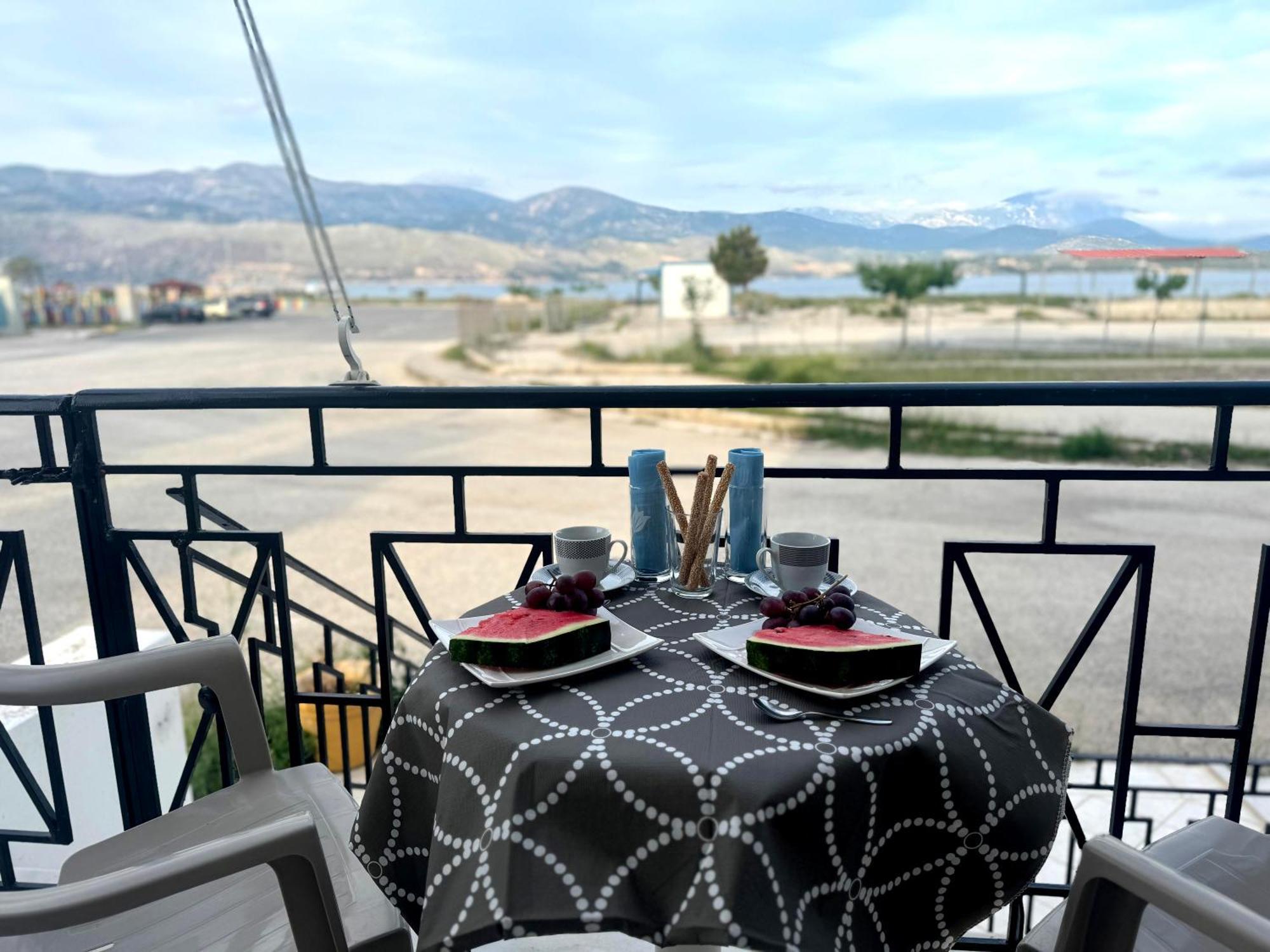 Xenia Ionis Luxury Apartments Lixouri Buitenkant foto